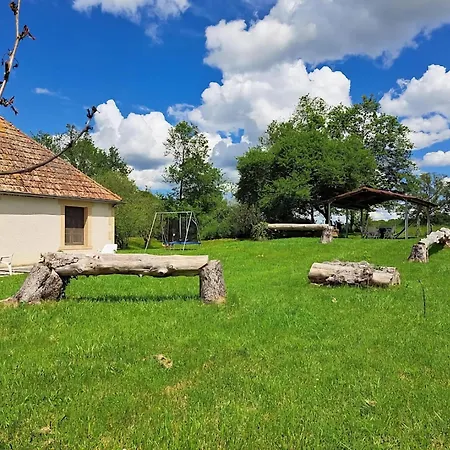 Comfortable With Spacious Garden Holiday home Ygrande